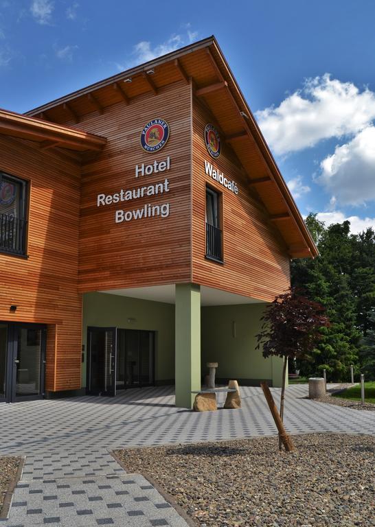 Hotel & Restaurant Waldcafe Hettstedt Exteriör bild