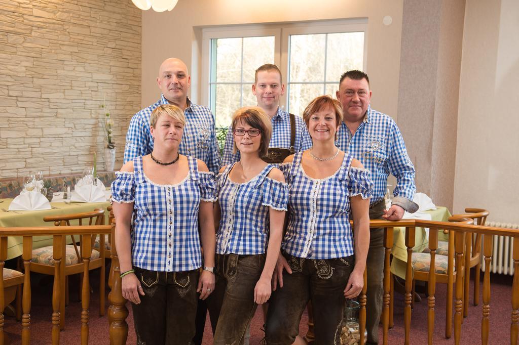 Hotel & Restaurant Waldcafe Hettstedt Exteriör bild